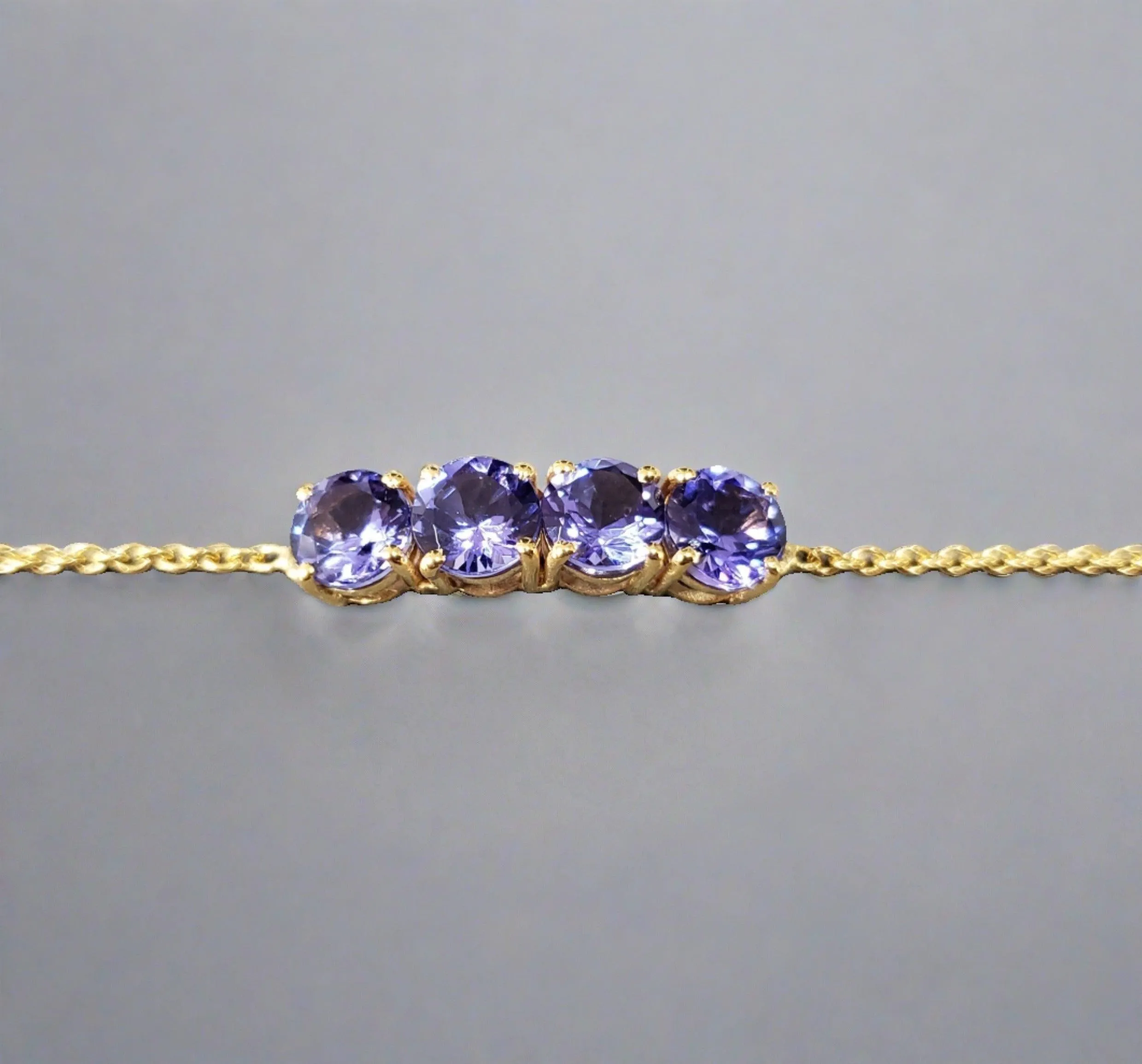 14k Gold Tanzanite Bracelet Round Shaped