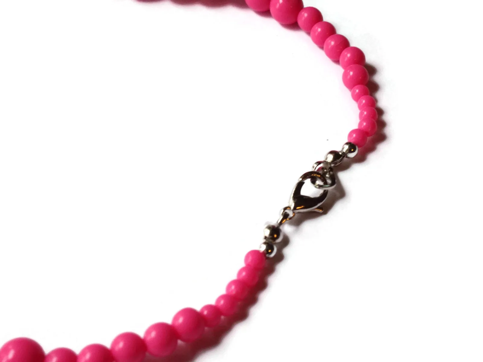 16 Inch Bright Pink Graduated Bead Vintage Necklace