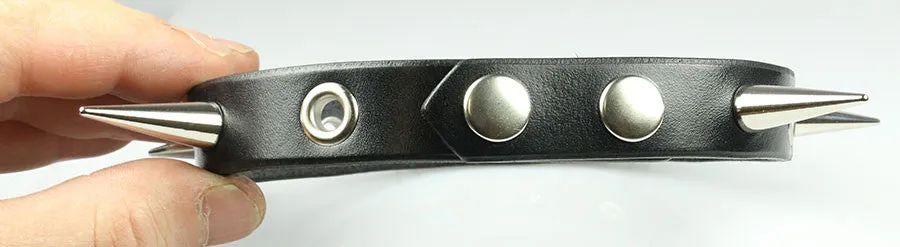 3/4" Wide Choker with Eyelets and 1" Cone Spikes