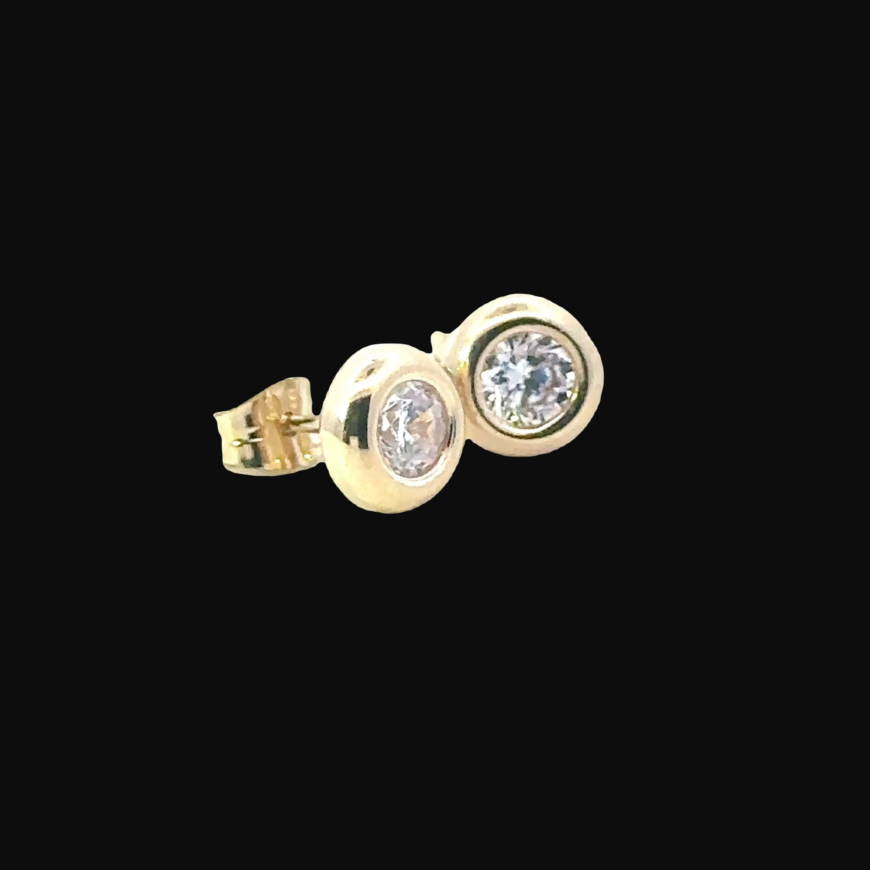 9ct Yellow Gold Cubic Zirconia Stud Earrings