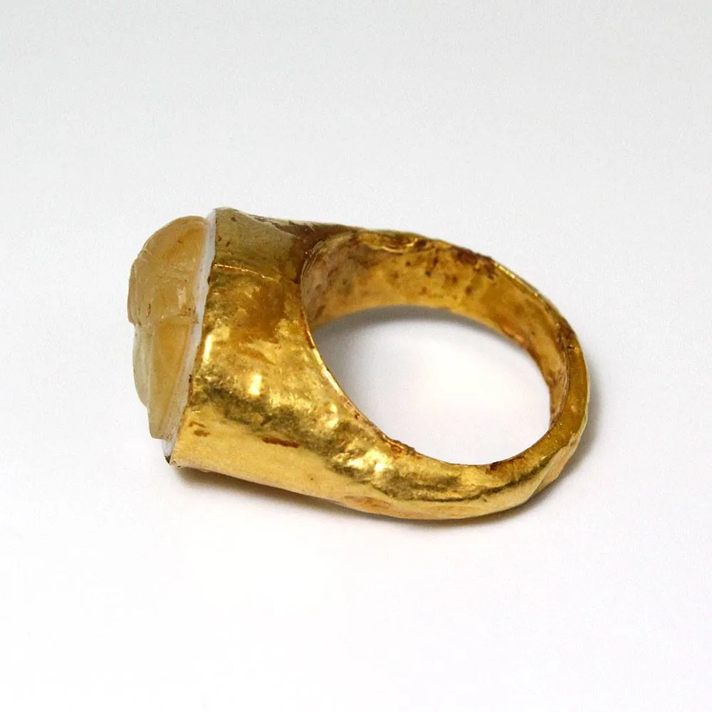 A Roman Gold and Onyx Cameo Ring of Apollo, ca 2nd century CE