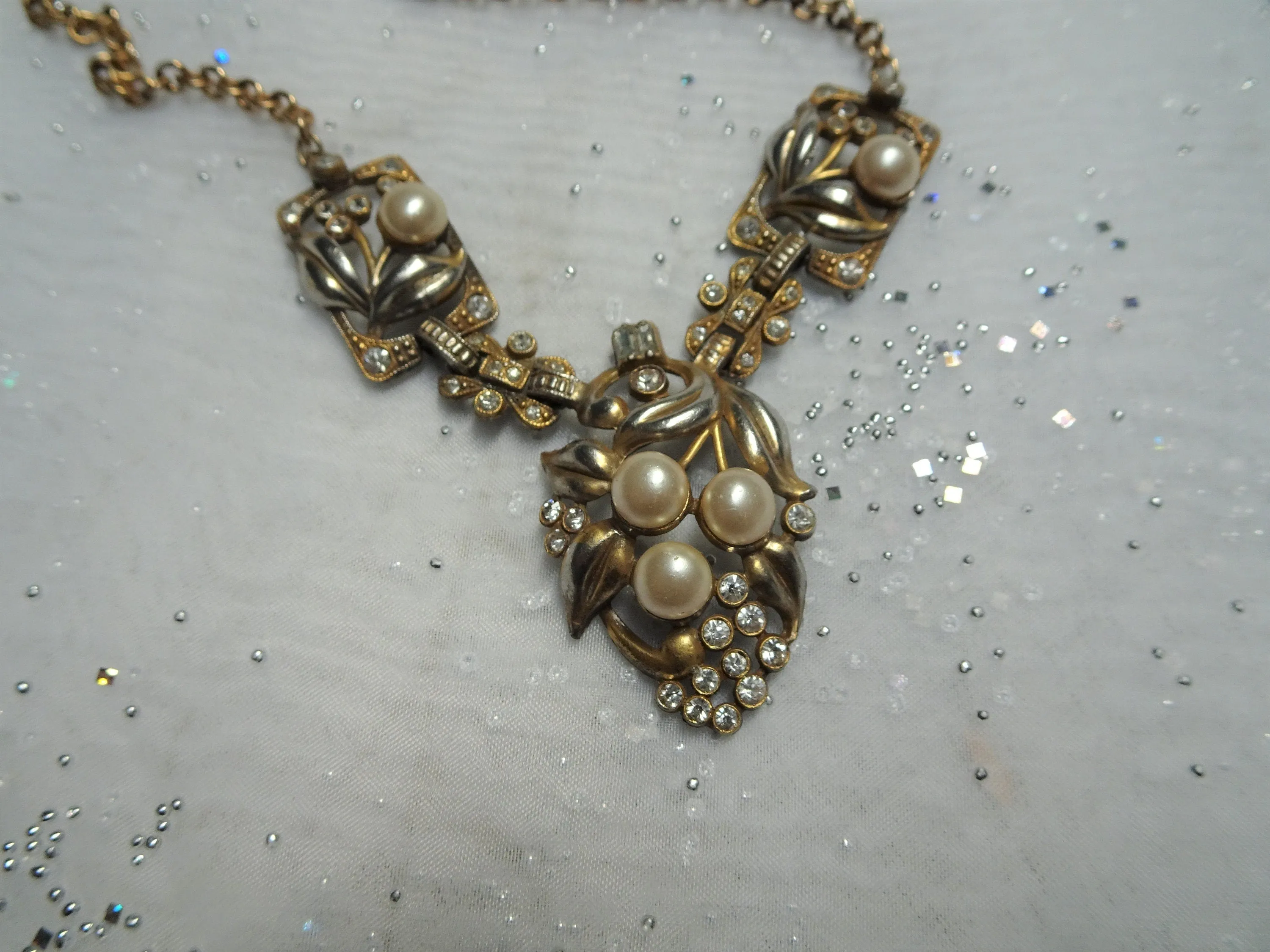 BEAUTIFUL Art Deco 1920s Necklace, Perfect Bridal Necklace,Pearls and Diamante Paste Stones, Lovely Design,Collectible Vintage Jewelry