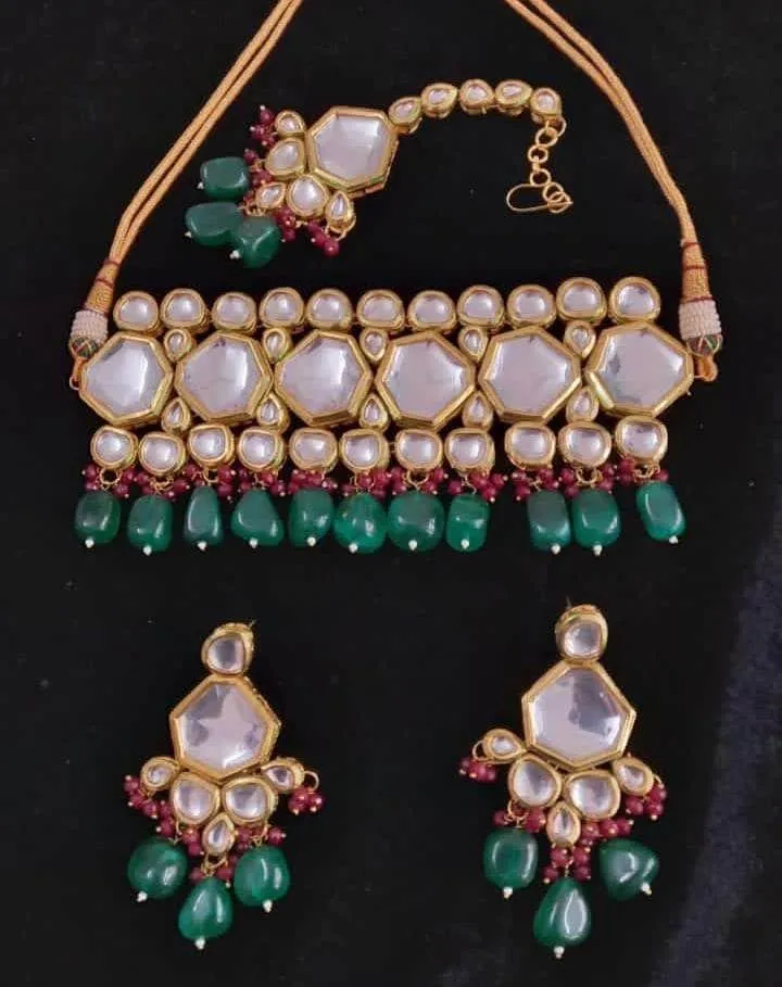 Big Kundan Choker Set