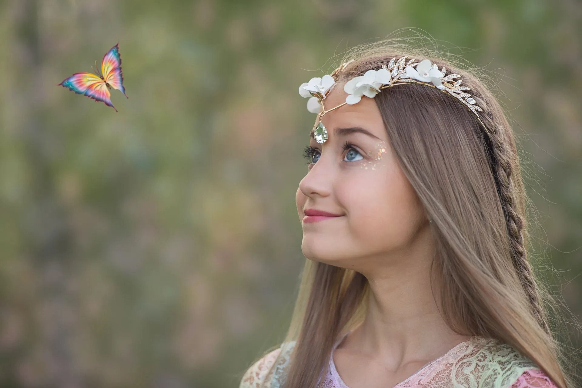 Breathtaking Floral Waterdrop Tiara