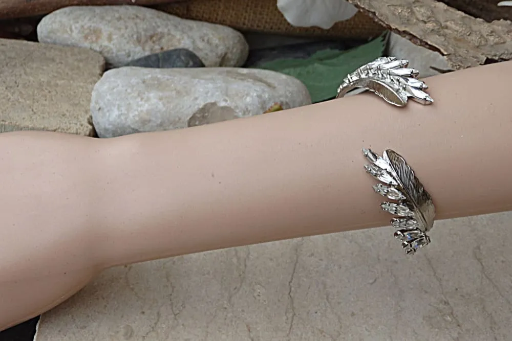 Bridal crystal cuff