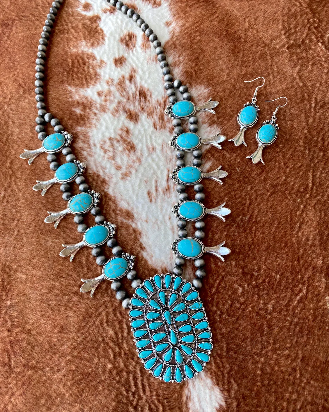 Concho Necklace Set