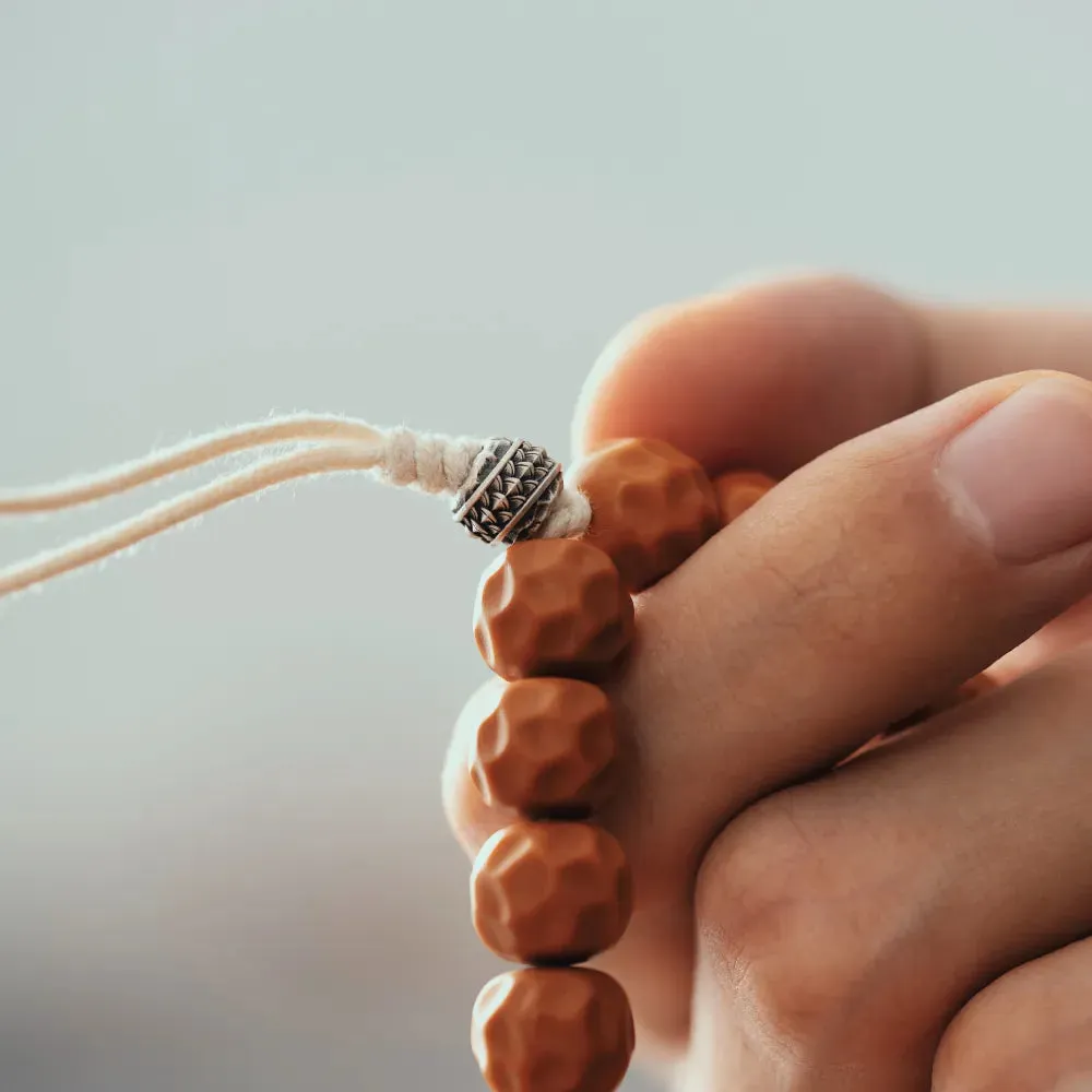 Dragon Scale Cord Bead Bracelet