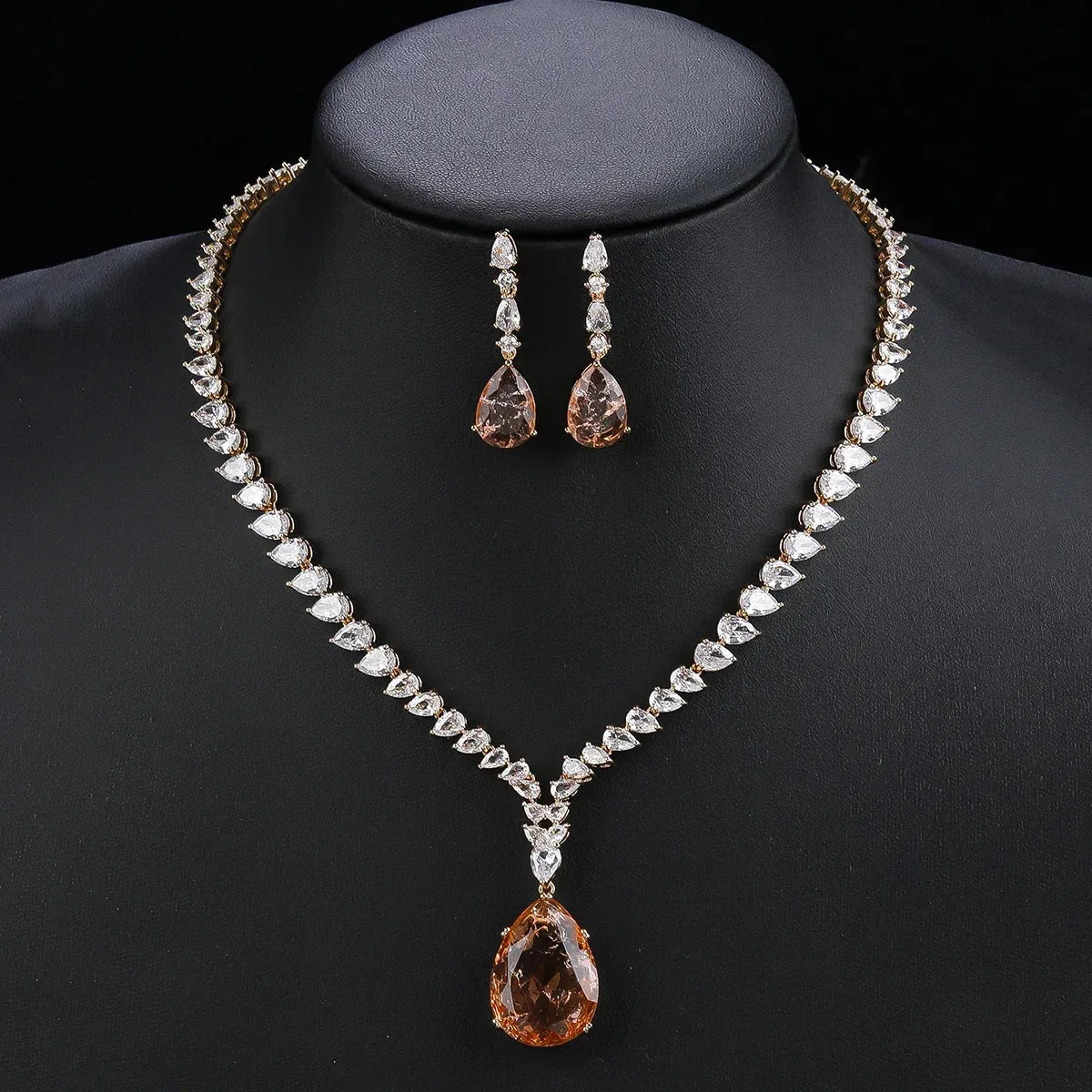 Elegant CZ Water Drop Cubic Zirconia Pendant  Necklace  Earrings Set Bridal Wedding Jewelry Sets for Women Gift CN10536