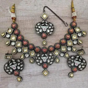 Grey Meena Ad Dual Tonned Necklace Set