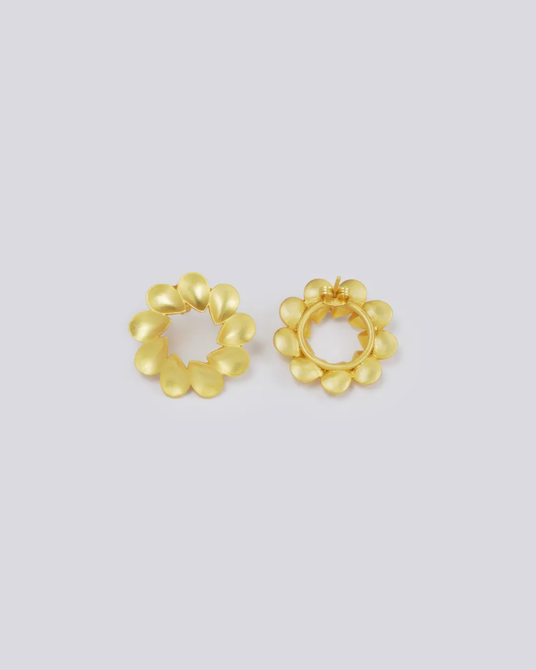 Round Petite Leaf Gold Earrings