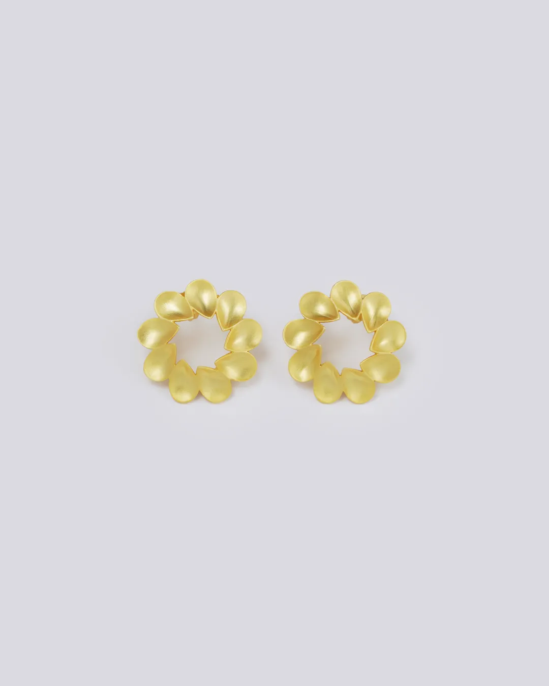 Round Petite Leaf Gold Earrings