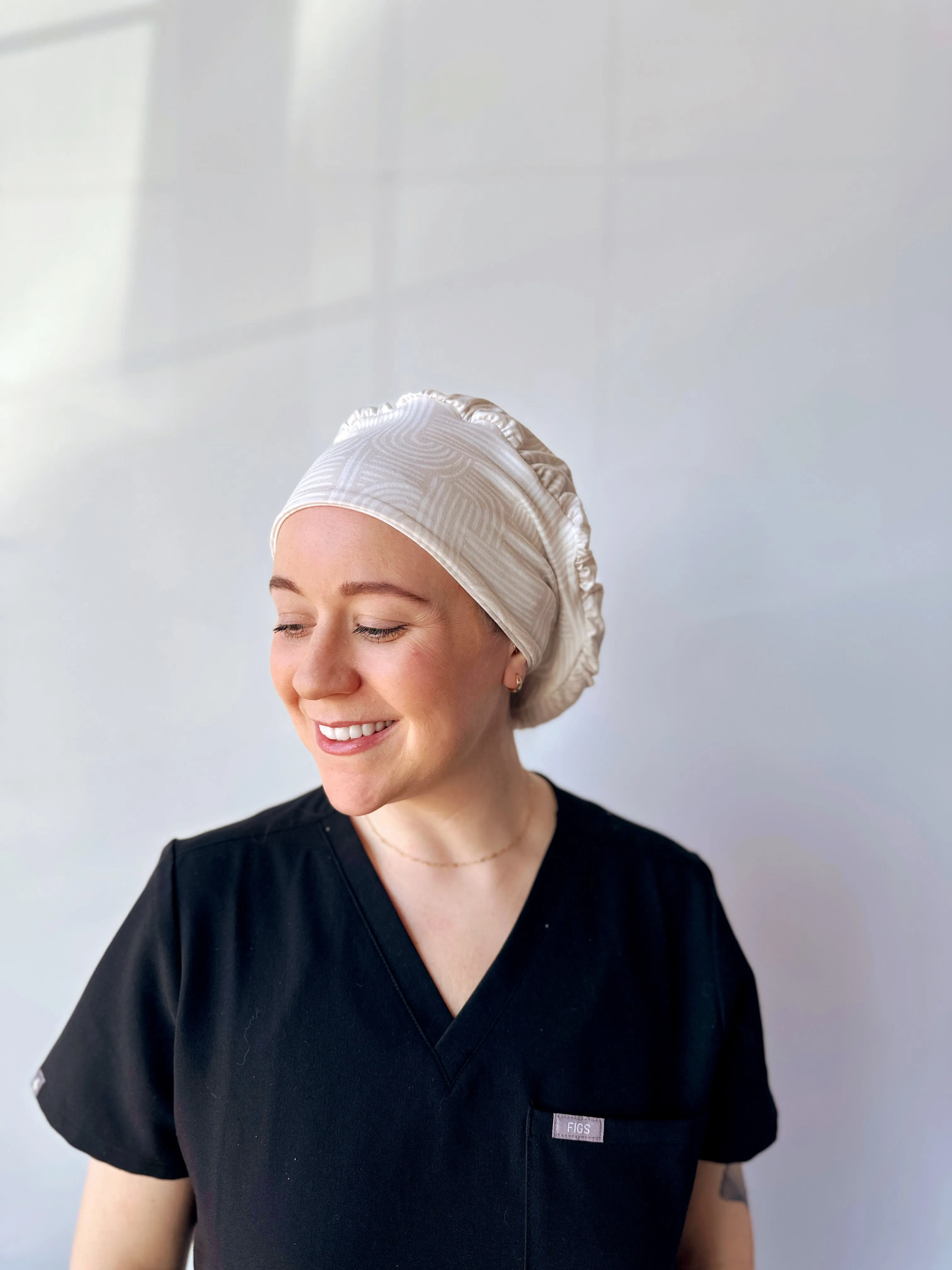 Scrub Hat - Neutral Painted Lines