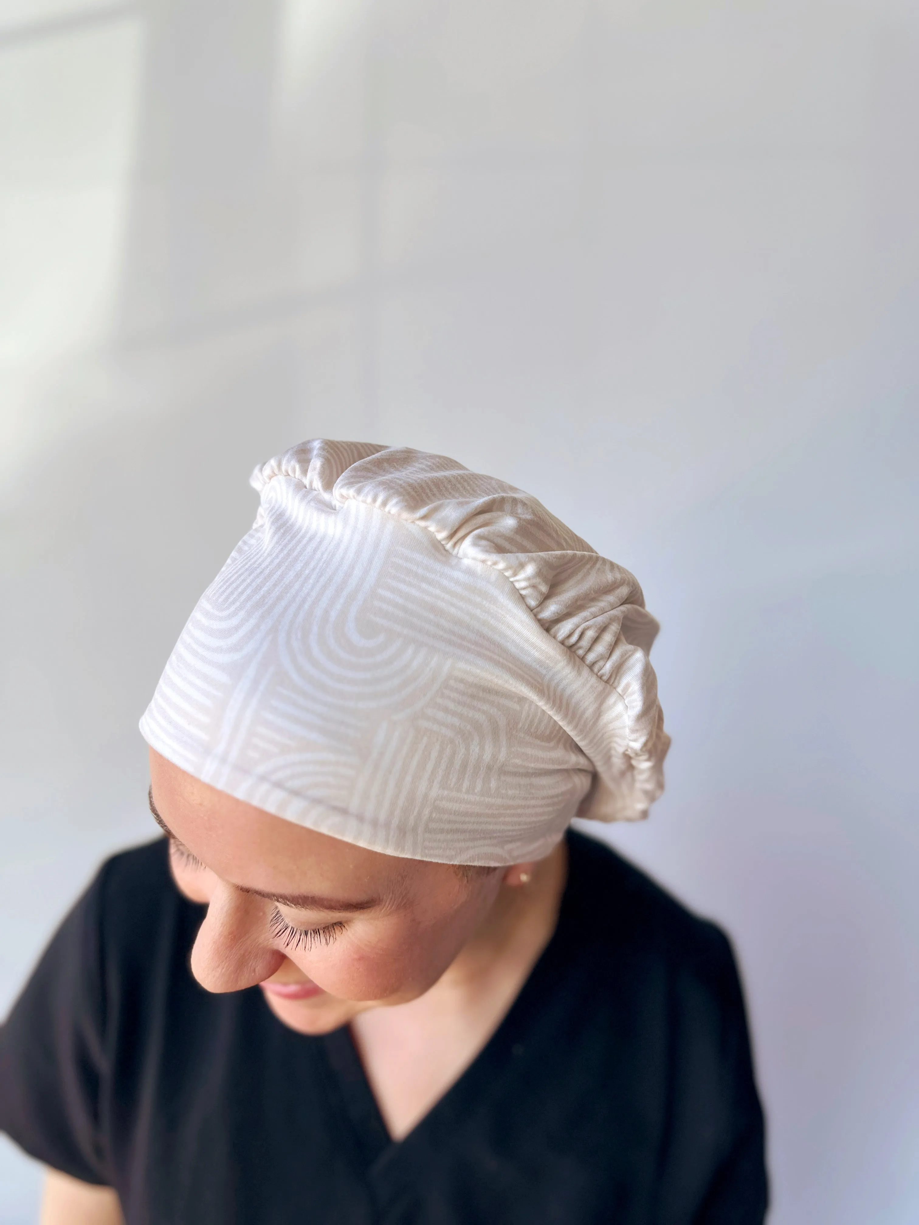 Scrub Hat - Neutral Painted Lines