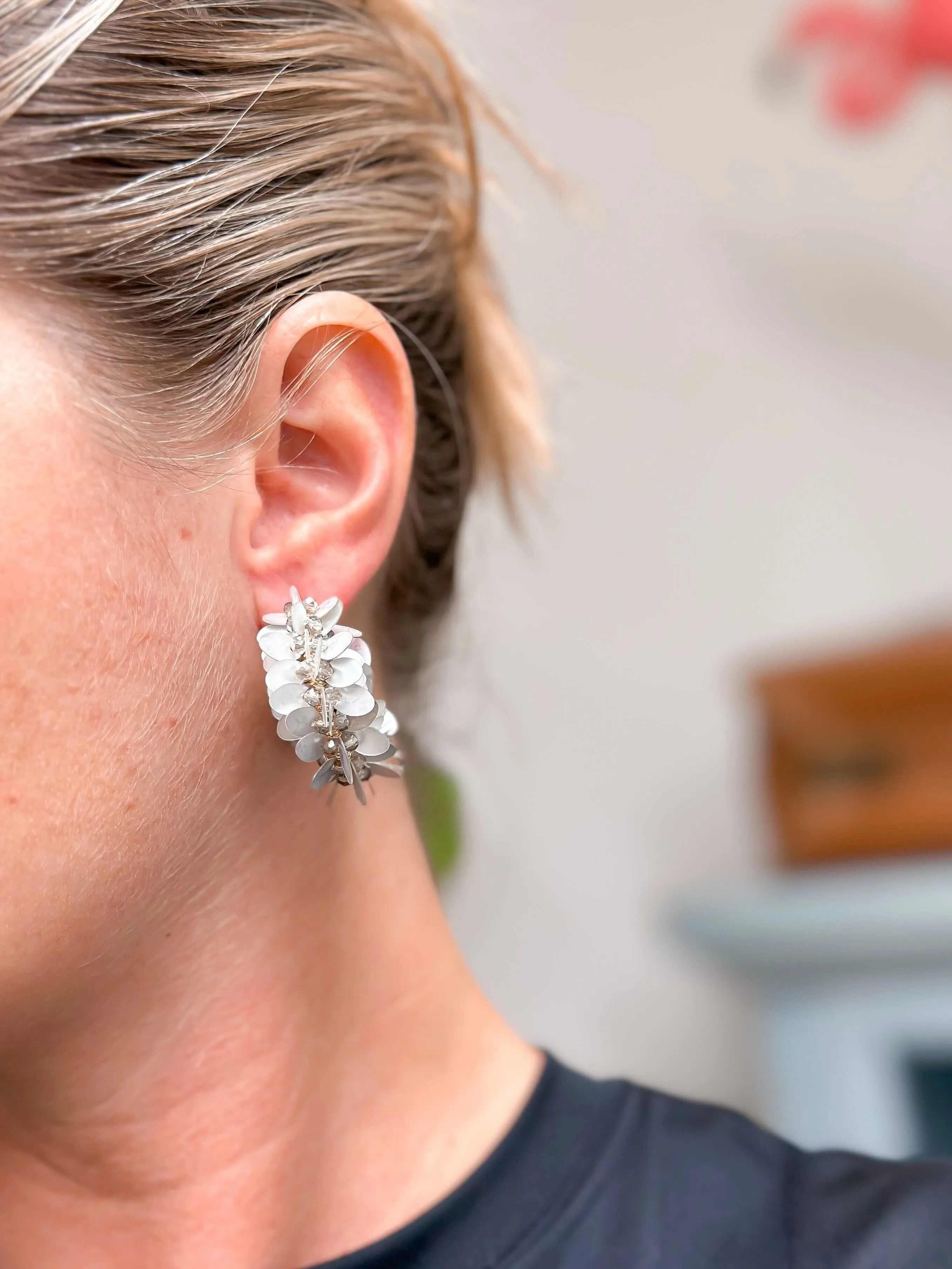 Shiny Sequin Hoop Earrings - Gray