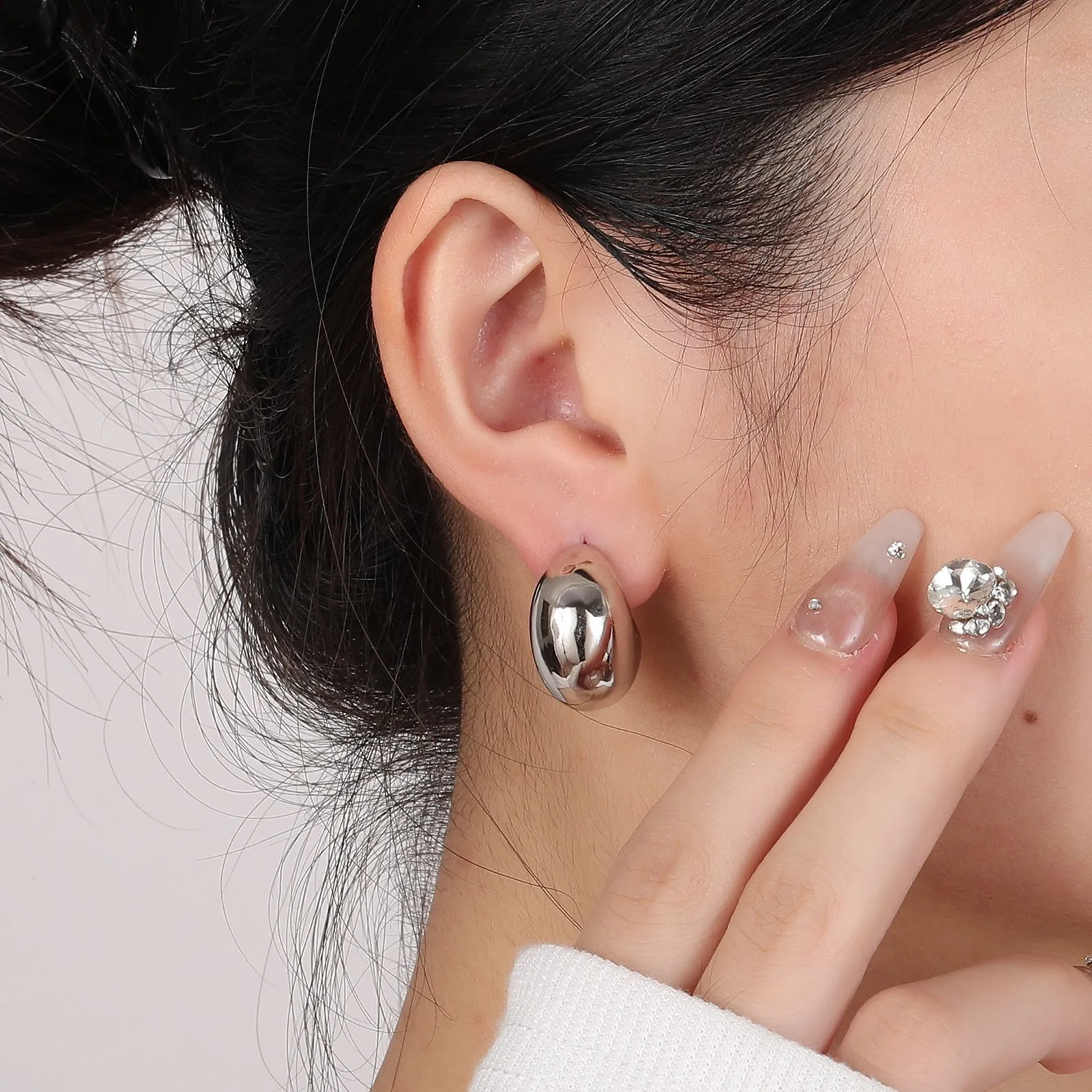 Style three-dimensional moon bud mirror style s925 silver needle simple earrings