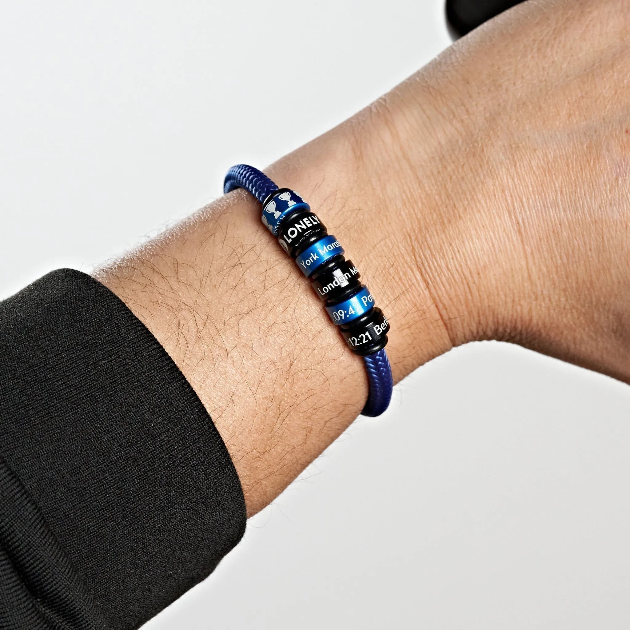 Sustainable OceanYarn NOTCH Bracelet - Orca with Black Clasp