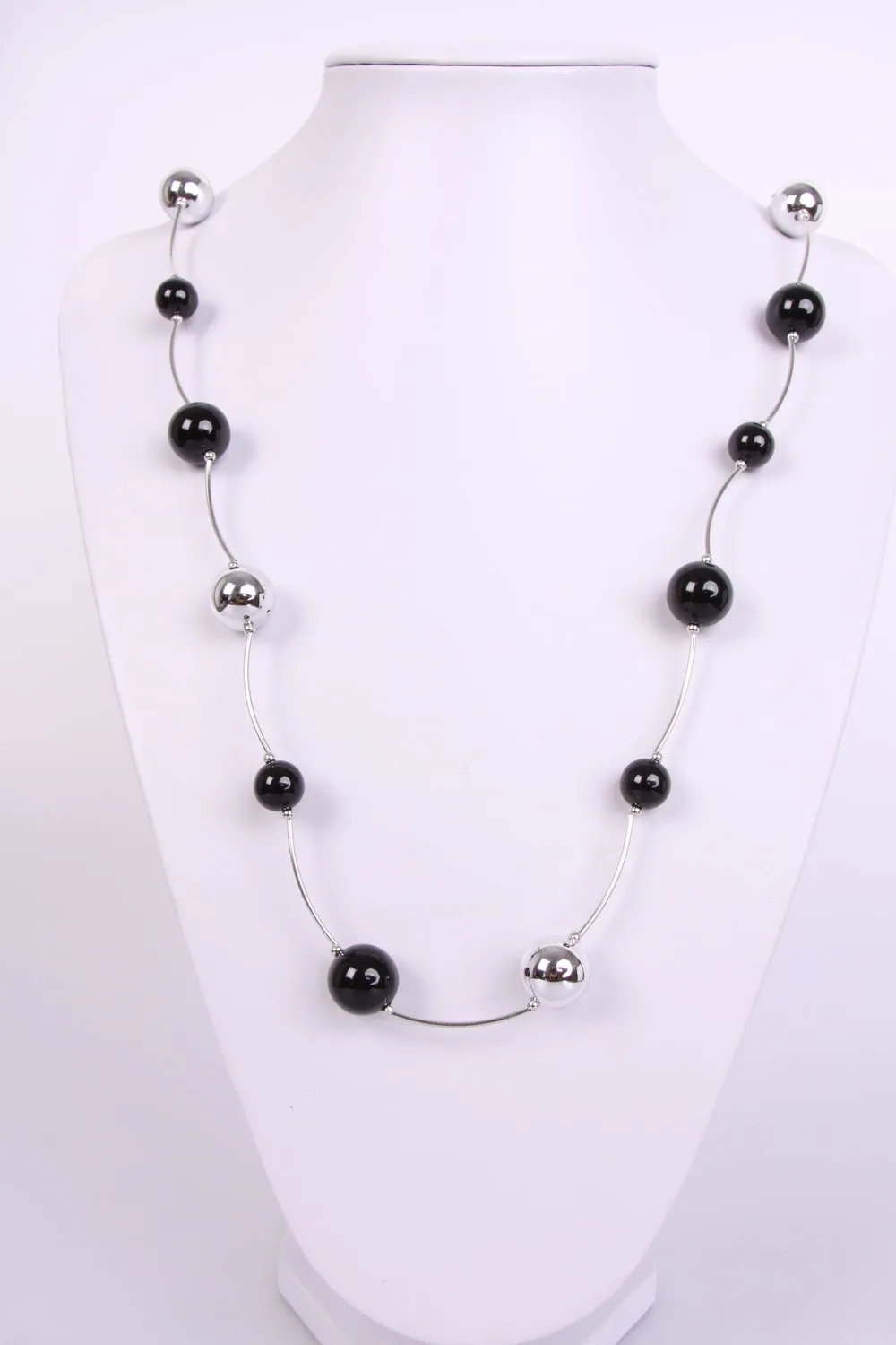 Urban Mist Necklace Metal  & Color Sphere in a Link